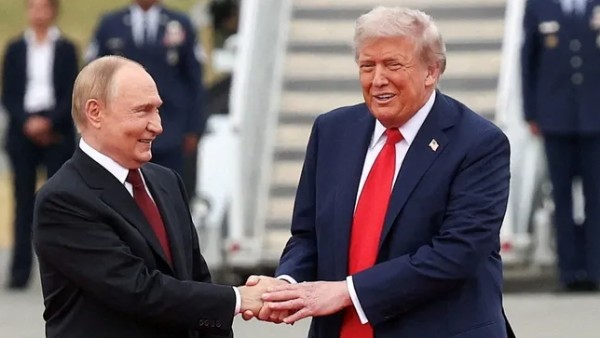 Rusya Dışişleri Bakanlığı’ndan Putin-Trump zirvesi açıklaması: “Görüşmeler istenen hızda değil”
